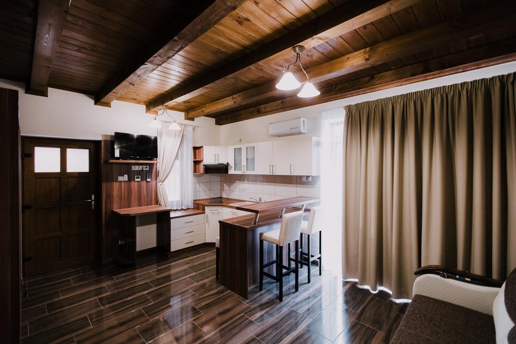 Nemeth Apartmanhazak Mórahalom Exterior foto